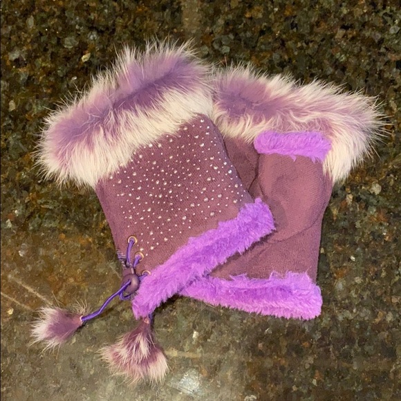 NWOT Faux Fur Gloves - Picture 1 of 3
